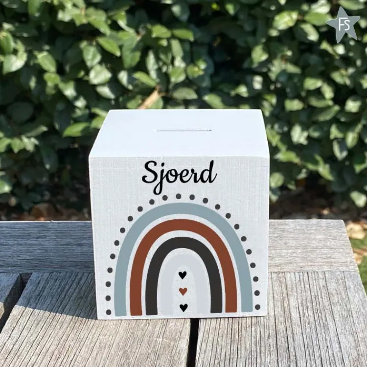 Clearance Houten spaarpot regenboog jongen met naam Spaarpot Met Naam | Kraamcadeau Jongen