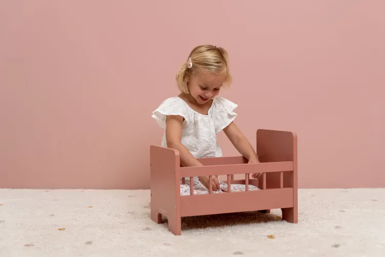 Clearance Poppenbedje FSC incl. Textiel ( met naam ) Little Dutch Flowers En Butterflies | Little Dutch Houten Speelgoed Met Naam