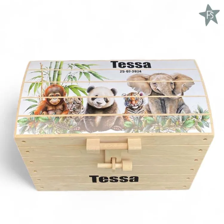Hot Naturel houten speelgoedkist met naam en jungle dieren | schatkist ( 4 maten ) Houten Speelgoed Met Naam | Speelgoedkist Met Naam